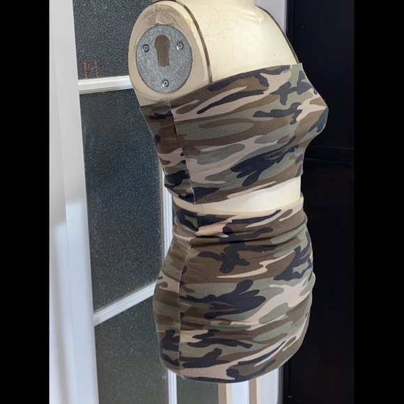 Skirt set - Picture 1 of 2